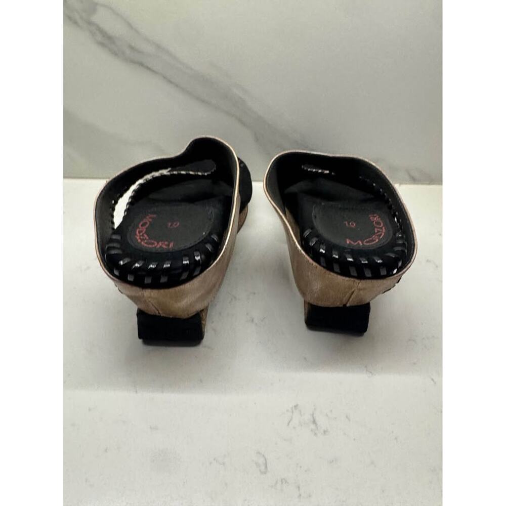 Modzori Tita Women's Size 10 Mid Wedge Reversible Gold/Pewter Thong Sandal - Picture 5 of 9